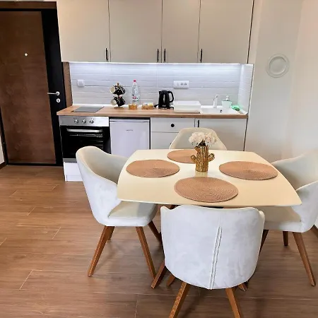 Lexi Borovi Divčibare